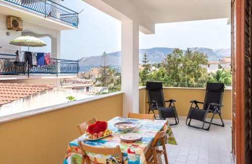 Trappeto Apartment | Casa Viola 1 piano 100 mt dal mare
