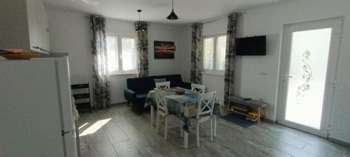 Humulesti House | casaAdy