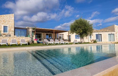Scicli Villa | Casale degli Ulivi con piscina