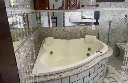 Balneario Remanso House | Casarão do Bosque a 200 m da praia | ROUR218