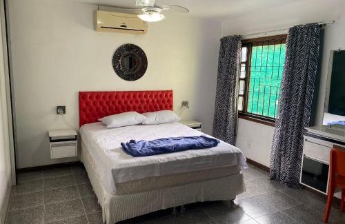 Balneario Remanso House | Casarão do Bosque a 200 m da praia | ROUR218