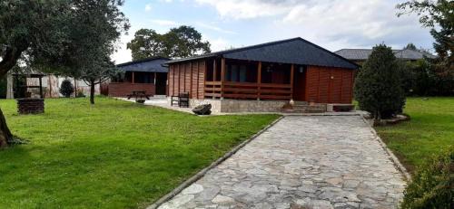 Roupar House | Casas de madera " A Chousa" en Roupar - Xermade