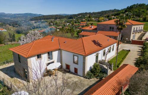 Atei House | Casas de Vila Pouca