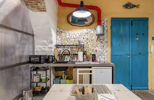 Barriera Vecchia-San Giacomo Apartment | Casetta PesceBlu, a stay with a unique style