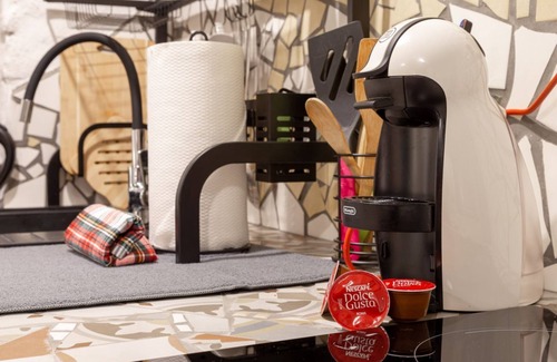 Barriera Vecchia-San Giacomo Apartment | Casetta PesceBlu, a stay with a unique style