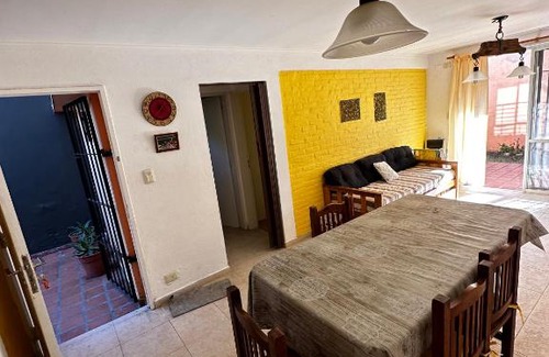 Chascomus House | Casita con garage y parrilla