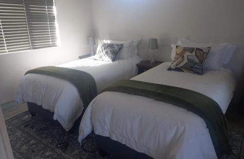 Universitas Apartment | Casita Grato