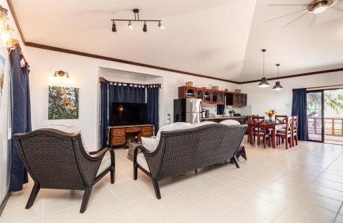San Pedro House | Casita Playa Del Parque
