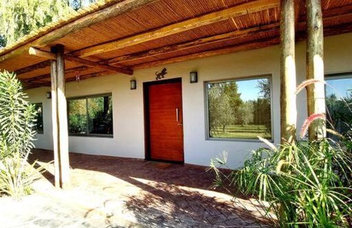 Guaymallen Villa | Casona Los Papiros tranquilidad en la naturaleza