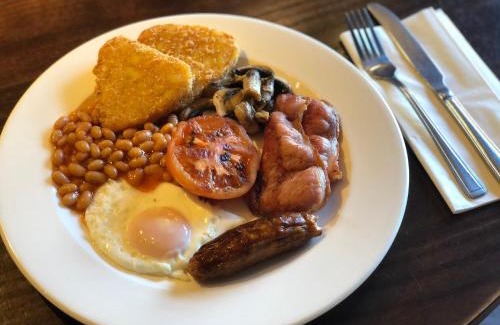 Bakewell Hotel | Castle Inn by Greene King Inns