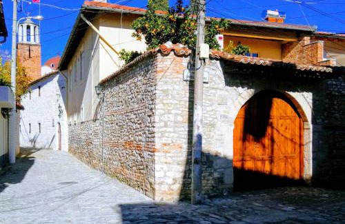 Elbasan House | CastleHouse