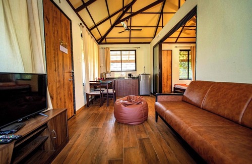 Kurunji Villa | CASUARINA RESORT PARK