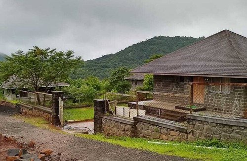 Kurunji Villa | CASUARINA RESORT PARK