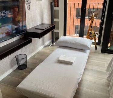 Zona 10 Apartment | CaSuya Airali apartment with heated pool, gym in city center