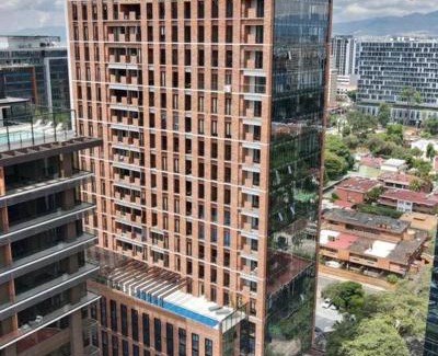 Zona 10 Apartment | CaSuya Airali apartment with heated pool, gym in city center