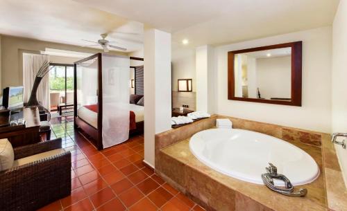 Punta Cana Resort | Catalonia Royal Bavaro - All Inclusive - Adults Only