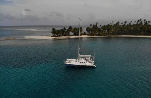 Carti Tupile Boat Rental | Catamaran experience in paradise