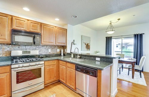 Desert View Village Condo | Cave Creek Golf Getaway w/Desert & Course Views