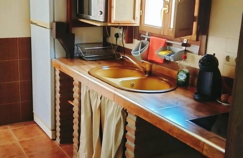 Guadix Cottage | Cave in the most touristic neighborhood of caves in front of the viewpoint.