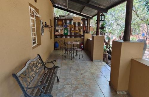 Madeteleli Apartment | Cave View self catering cottages