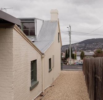 Hobart Central Business District House | Cavell Street Cottage in West Hobart