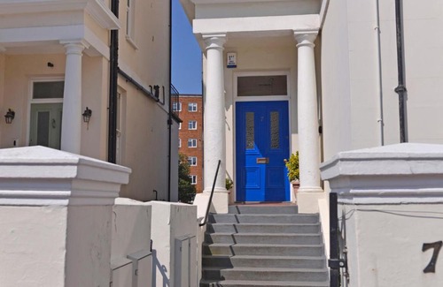 Eastbourne Seafront Apartment | Cavendish apartment - central and spacious