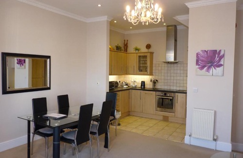 Eastbourne Seafront Apartment | Cavendish apartment - central and spacious
