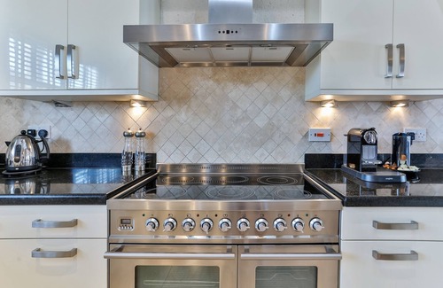 Sea Breeze Hills Villa | Cayman Villa - Contemporary 3 bedroom Villa with Stunning Ocean Views 3 Villa by RedAwning