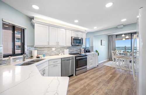 Sand Key Condo | CBC 1-17G – Amazing Gulf & Intercoastal Views!