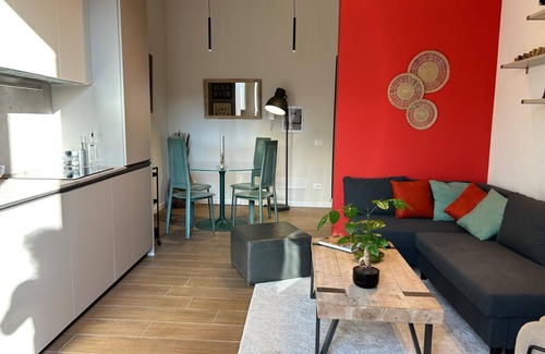 Rione XI Sant'Angelo Apartment | CBMC - Couldn't Be More Central! New, panoramic, close to everything!