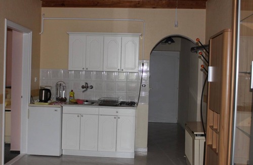 Zalakaros Apartment | Cedar Apartment 4 - One Bedroom Apartment, Sleeps 4