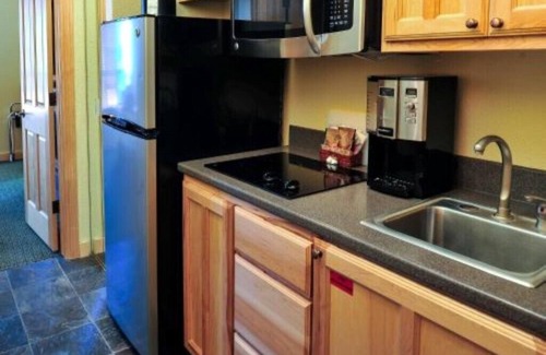 Brian Head Cabin | Cedar Breaks Lodge is just steps away from the Brian Head Ski Resort!