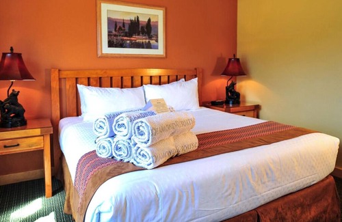 Brian Head Cabin | Cedar Breaks Lodge is just steps away from the Brian Head Ski Resort!