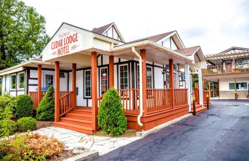 Goderich Hotel | Cedar Lodge Motel
