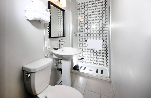 Goderich Hotel | Cedar Lodge Motel