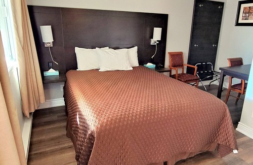 Goderich Hotel | Cedar Lodge Motel