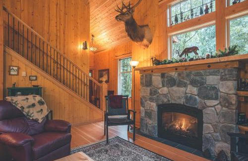 Welches House | Cedar Springs Cabin - Meredith Lodging
