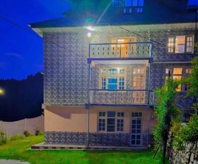 Theog Hotel | CedarNest by Yoshikahomestays l Forest Boutique Stay l Kufri l Theog l SHlMLA