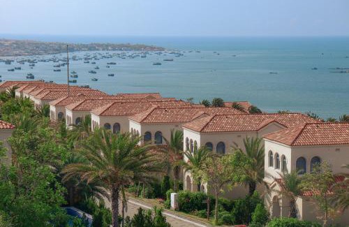 East Ham Tien Beach Resort | Centara Mirage Resort Mui Ne