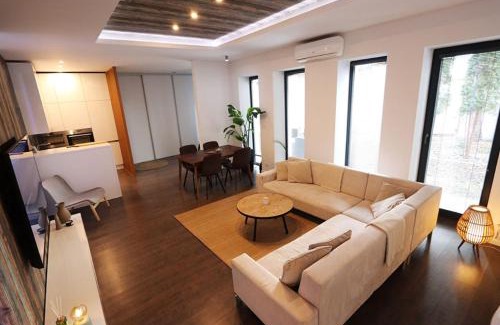 Piestany Apartment | Center Apartment with Garden Zoe