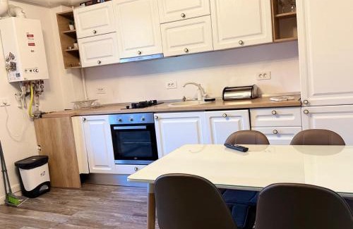 Craiova Apartment | Center Nest