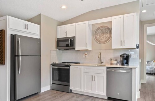 Orlando Villa | Central 5BR Villa Pet Friendly Great Outdoors