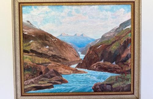 Jorpeland Apartment | Central apartment, 10 min near Pulpitrock