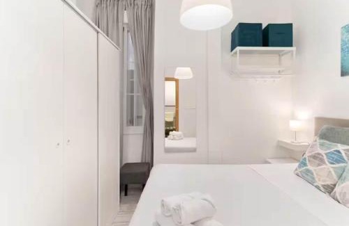 Centro Apartment | Central Boutique apartment 3 mins from Calle Larios and 20 min from beach