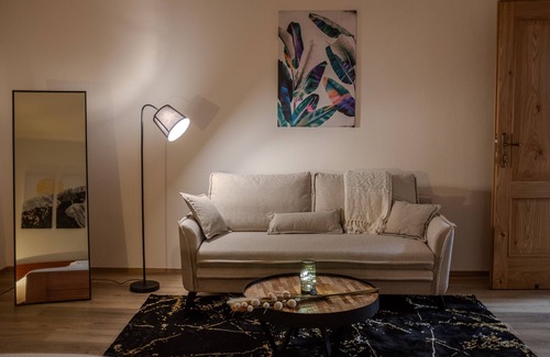 Nove Mesto Apartment | Central & Charming Residence Prague 3min from Riverside