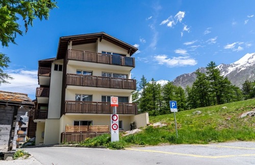 Saas-Fee Apartment | Central chalet-style studio with Allalin view, Mischabelkette, Saas Fee, Zermatt