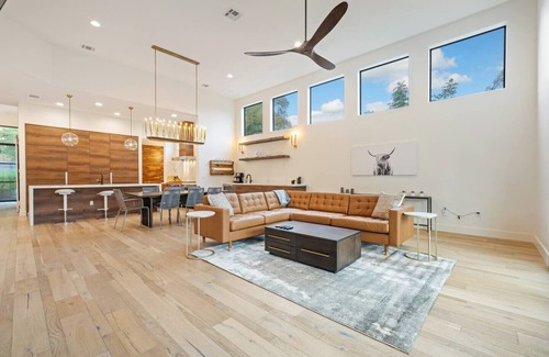 Austin House | central contemporary w/POOL and SPA