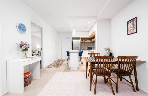 Abbotsford Apartment | Central Cosy Private Hideaway in Richmond