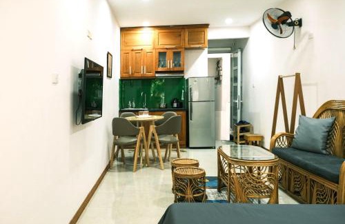 Hang Buom House | Central entire house in Hanoi beer street