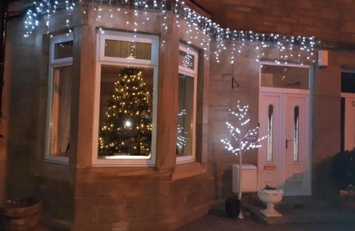 Greenfield Villa | Central Glasgow luxury home from home victorian Villa